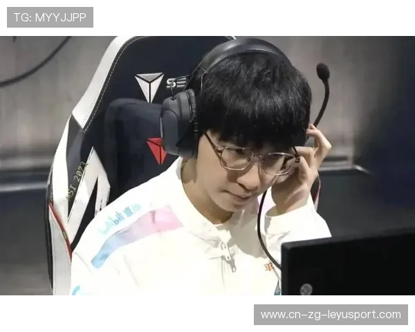 LPL季后赛ADC关键闪现反杀定夺比赛